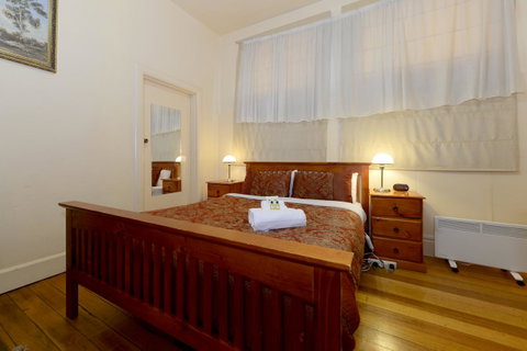 Edinburgh Gallery Bed & Breakfast - Accommodation Newcastle 11