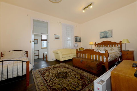 Edinburgh Gallery Bed & Breakfast - Accommodation Newcastle 32