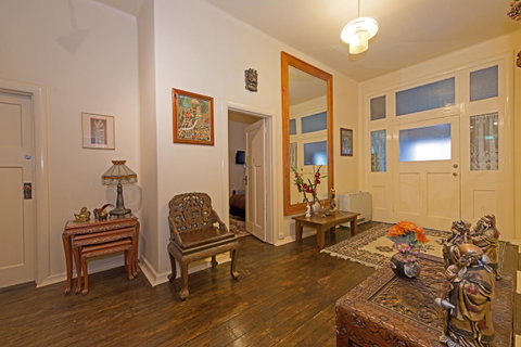 Edinburgh Gallery Bed & Breakfast - Accommodation Newcastle 2