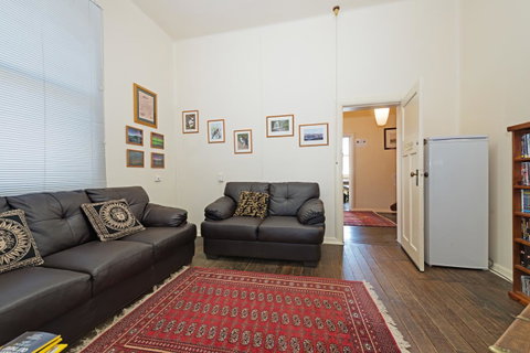 Edinburgh Gallery Bed & Breakfast - Accommodation Newcastle 3