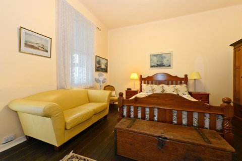 Edinburgh Gallery Bed & Breakfast - Accommodation Newcastle 31