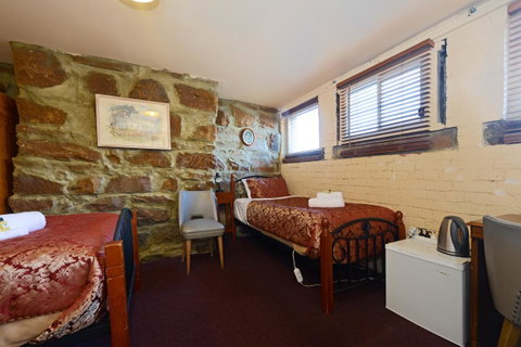Edinburgh Gallery Bed & Breakfast - Accommodation Newcastle 9