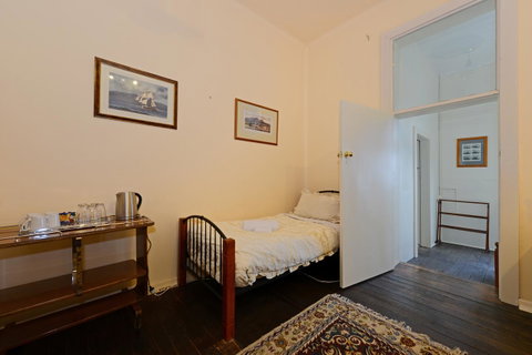 Edinburgh Gallery Bed & Breakfast - Accommodation Newcastle 40