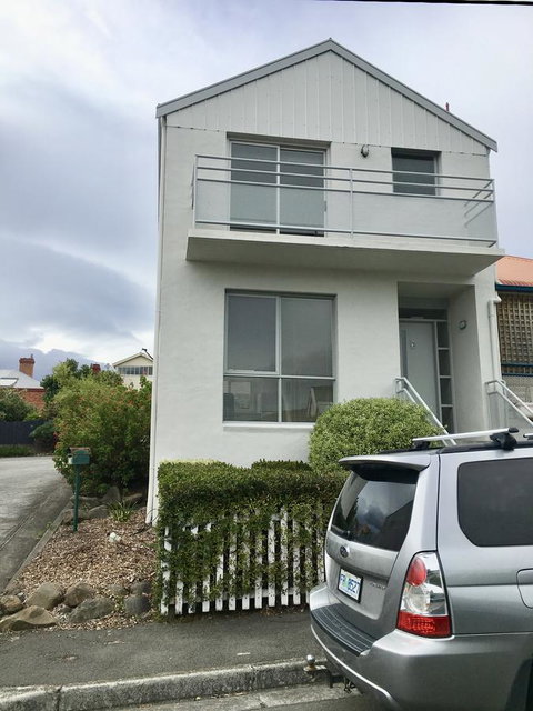 4 At 8 Townhouse Newcastle St - Accommodation Newcastle 13