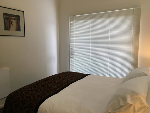 4 At 8 Townhouse Newcastle St - Accommodation Newcastle 6