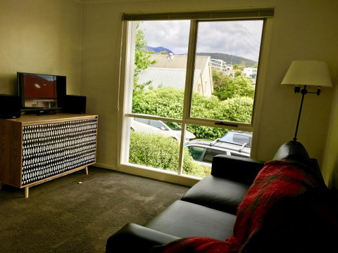 4 At 8 Townhouse Newcastle St - Accommodation Newcastle 7