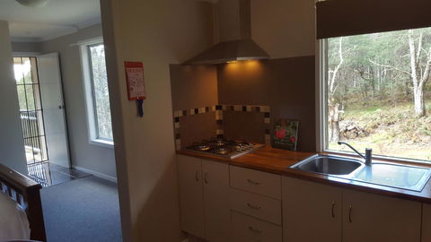 Cradle Alpine Retreat - Accommodation Newcastle 10