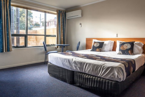 Black Buffalo - Accommodation Newcastle 8