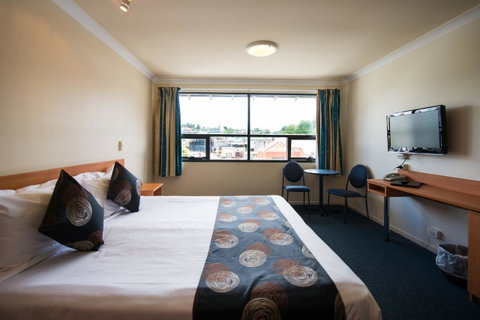 Black Buffalo - Accommodation Newcastle 1