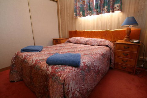 Regatta Point Tavern & Holiday Villas - Accommodation Newcastle 44