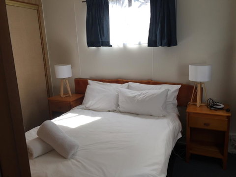 Regatta Point Tavern & Holiday Villas - Accommodation Newcastle 26