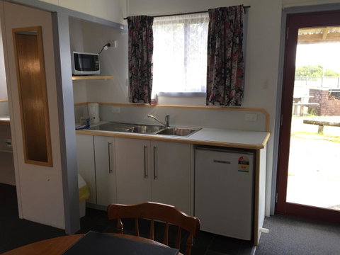 Regatta Point Tavern & Holiday Villas - Accommodation Newcastle 17