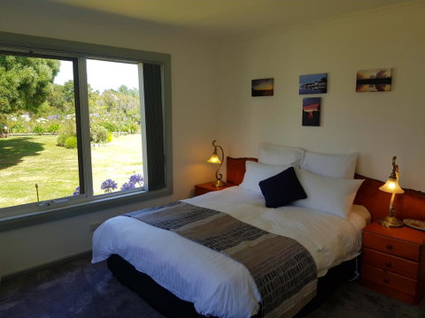 Regatta Point Tavern & Holiday Villas - Accommodation Newcastle 34