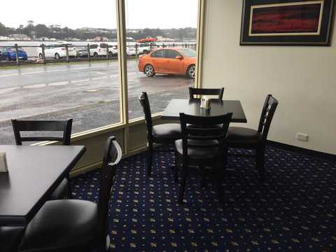 Regatta Point Tavern & Holiday Villas - Accommodation Newcastle 23