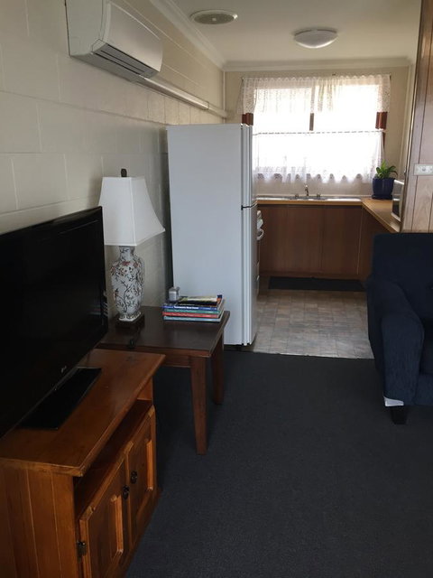 Regatta Point Tavern & Holiday Villas - Accommodation Newcastle 6