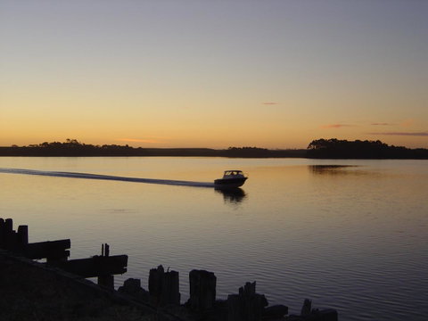 Regatta Point Tavern & Holiday Villas - Accommodation Newcastle 37