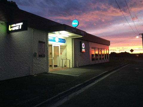 Regatta Point Tavern & Holiday Villas - Accommodation Newcastle 9