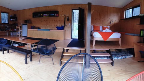 BAY OF FIRES ECO HUT Off Grid Experience At Binalong Bay - Accommodation Newcastle 8