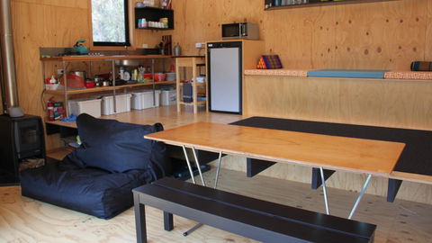 BAY OF FIRES ECO HUT Off Grid Experience At Binalong Bay - Accommodation Newcastle 6