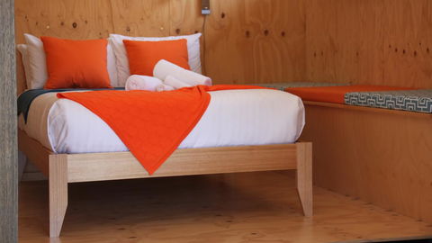 BAY OF FIRES ECO HUT Off Grid Experience At Binalong Bay - Accommodation Newcastle 3