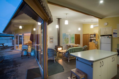 Arthur Riverfront And Sea Lodge Downstream - Accommodation Newcastle 8