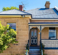WEST NEST  Classic 3BR Hobart Terrace BEST Location View Close to City - Accommodation Newcastle