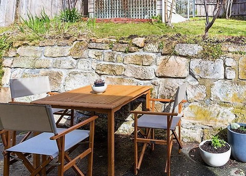 WEST NEST | Classic 3BR Hobart Terrace BEST Location, View, Close To City - Accommodation Newcastle 21