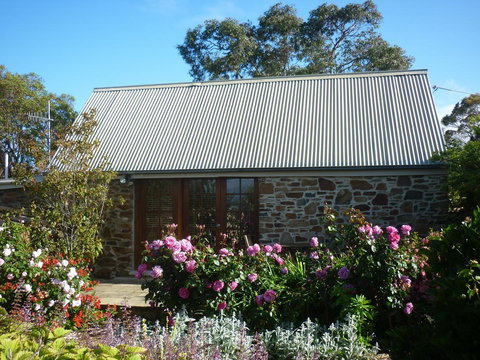 Wagners Cottages - Accommodation Newcastle 5