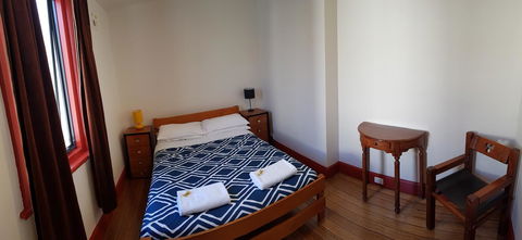 Little Nee's - Accommodation Newcastle 3