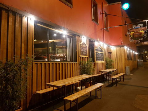 Little Nee's - Accommodation Newcastle 2