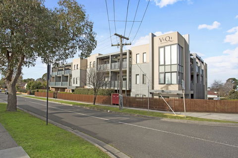Astra Apartments Glen Waverley @Springvale RD - Accommodation Newcastle 14