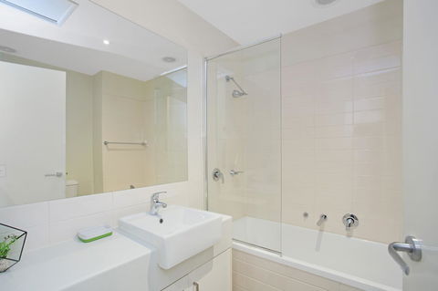 Astra Apartments Glen Waverley @Springvale RD - Accommodation Newcastle 17