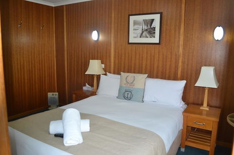 Point Lonsdale Guest House - Accommodation Newcastle 6