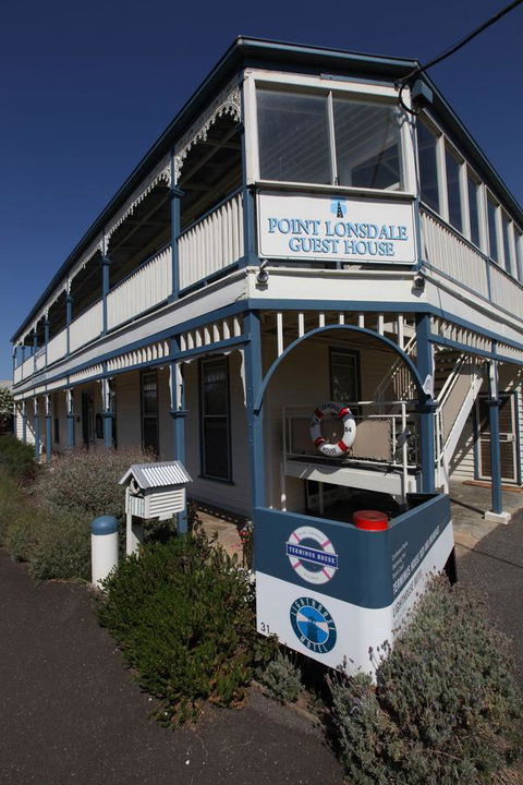 Point Lonsdale Guest House - Accommodation Newcastle 0