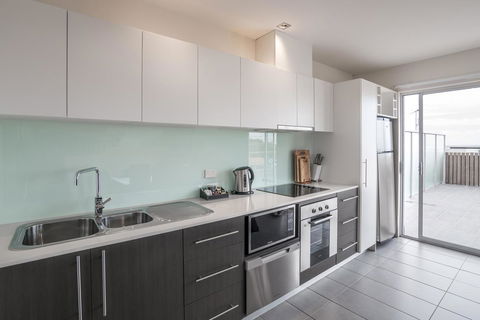 The Apollo - Accommodation Newcastle 25