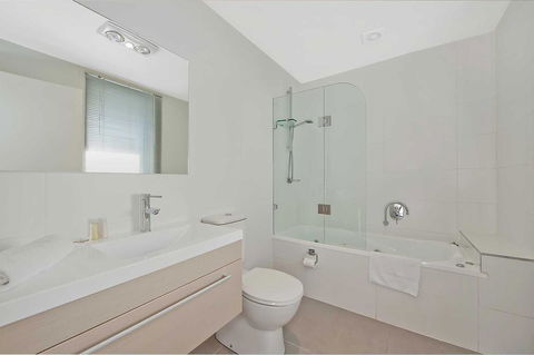 The Apollo - Accommodation Newcastle 2