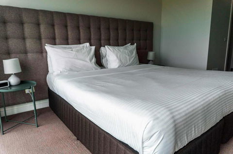 The Apollo - Accommodation Newcastle 9