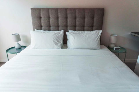 The Apollo - Accommodation Newcastle 6