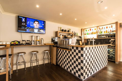 The Waverley International Hotel - Accommodation Newcastle 24