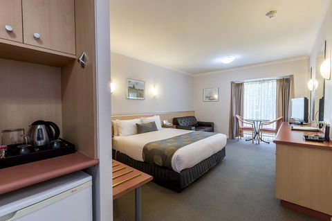 The Waverley International Hotel - Accommodation Newcastle 0