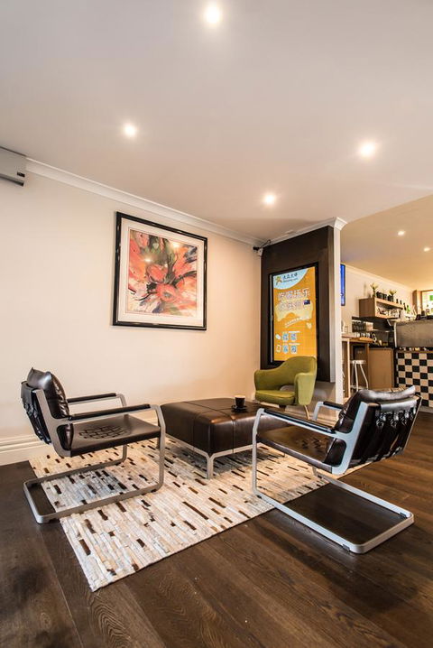 The Waverley International Hotel - Accommodation Newcastle 25