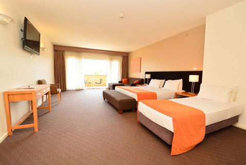 Mornington Hotel - Accommodation Newcastle 2