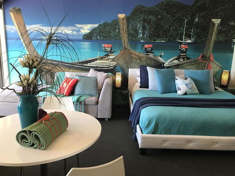 Lorne World - Accommodation Newcastle 31
