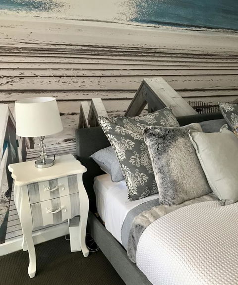 Lorne World - Accommodation Newcastle 17