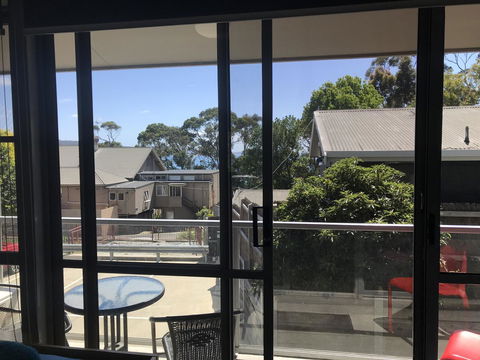Lorne World - Accommodation Newcastle 27