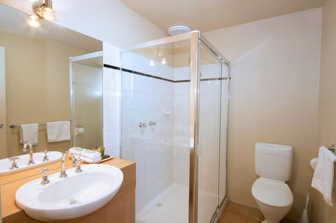 Lorne Surf Apartments - Accommodation Newcastle 31