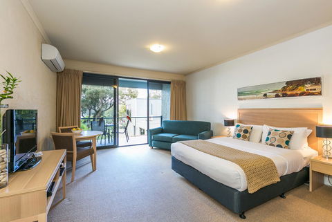 Lorne Surf Apartments - Accommodation Newcastle 27