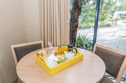 Lorne Surf Apartments - Accommodation Newcastle 5