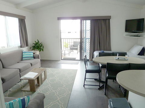 Apollo Bay Waterfront Motor Inn - Accommodation Newcastle 14