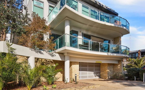 130 At The Waves - Accommodation Newcastle 25